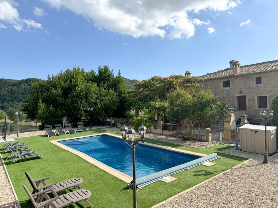 Property building, Facade/entrance, Summer, Solarium, Balcony/Terrace, Mountain view, Swimming pool, Open Air Bath, sunbed