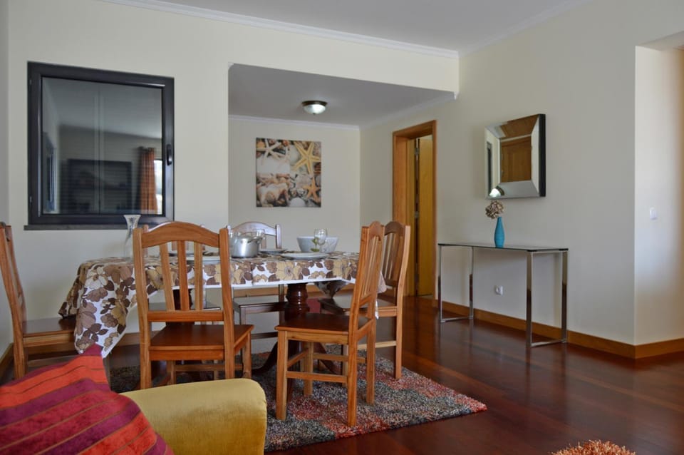 Communal lounge/ TV room, Dining area