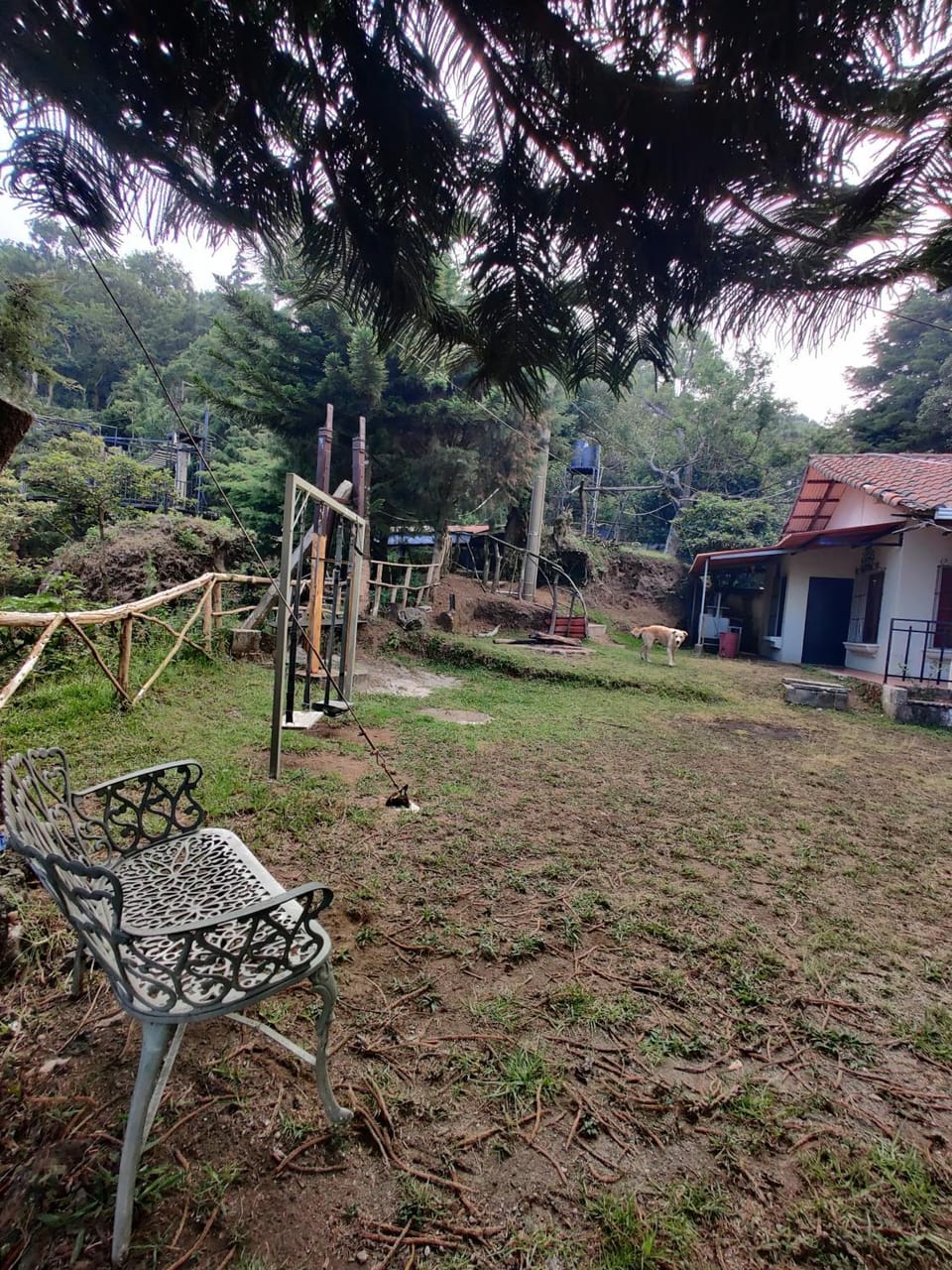 Bosques del Tibet Bed and Breakfast in La Libertad Department, El Salvador