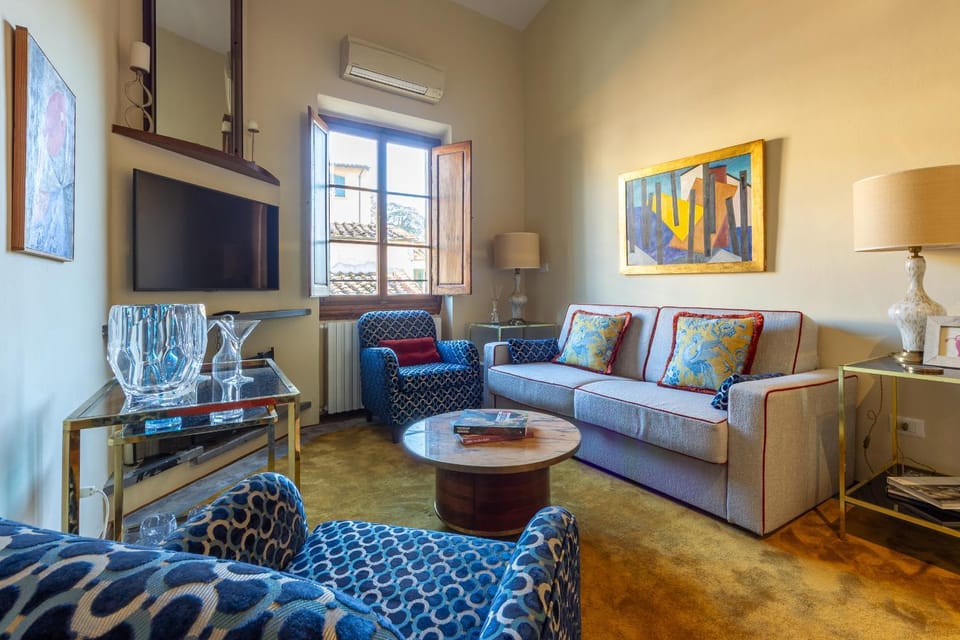 Communal lounge/ TV room, TV and multimedia, Living room