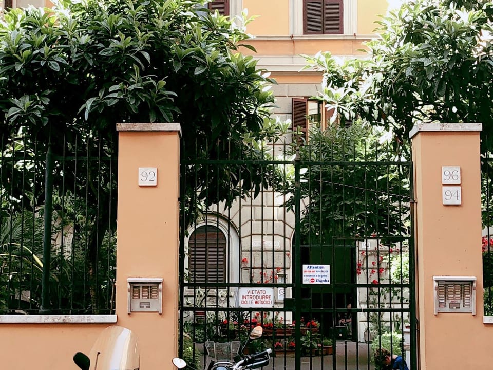 Casa Vacanza Vahid Apartment in Rome