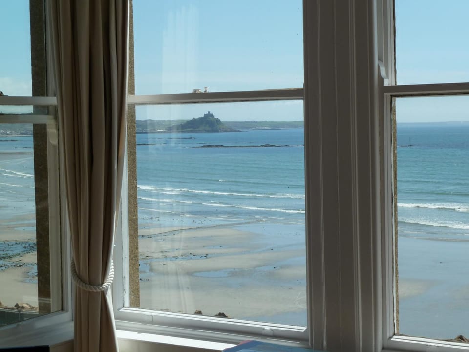Bedroom, Sea view
