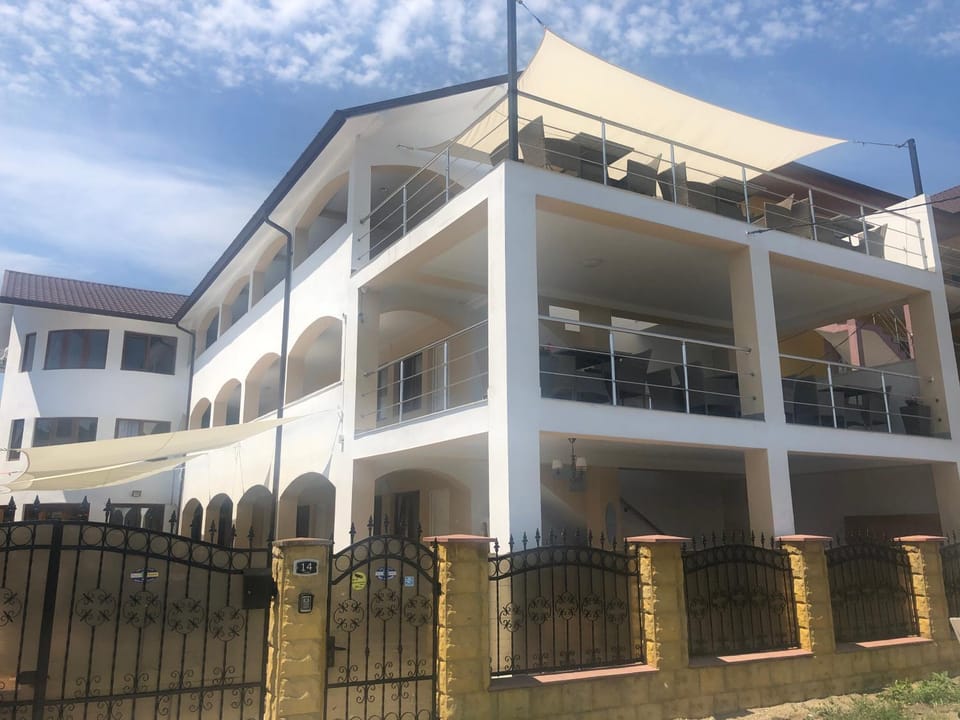 Villa Raul Bed and Breakfast in Constanța County
