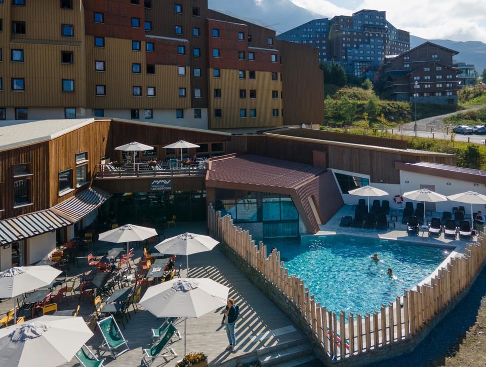 Summer, Swimming pool, sunbed