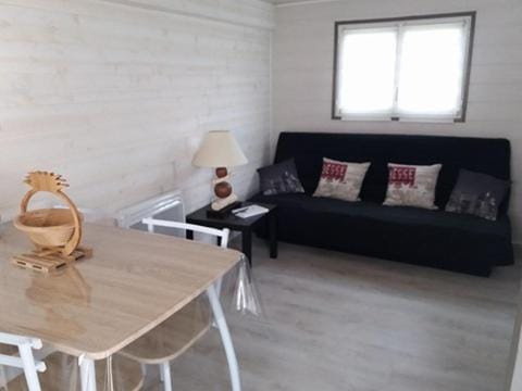 Petit Chalet Chez Marcelline Chalet in Normandy