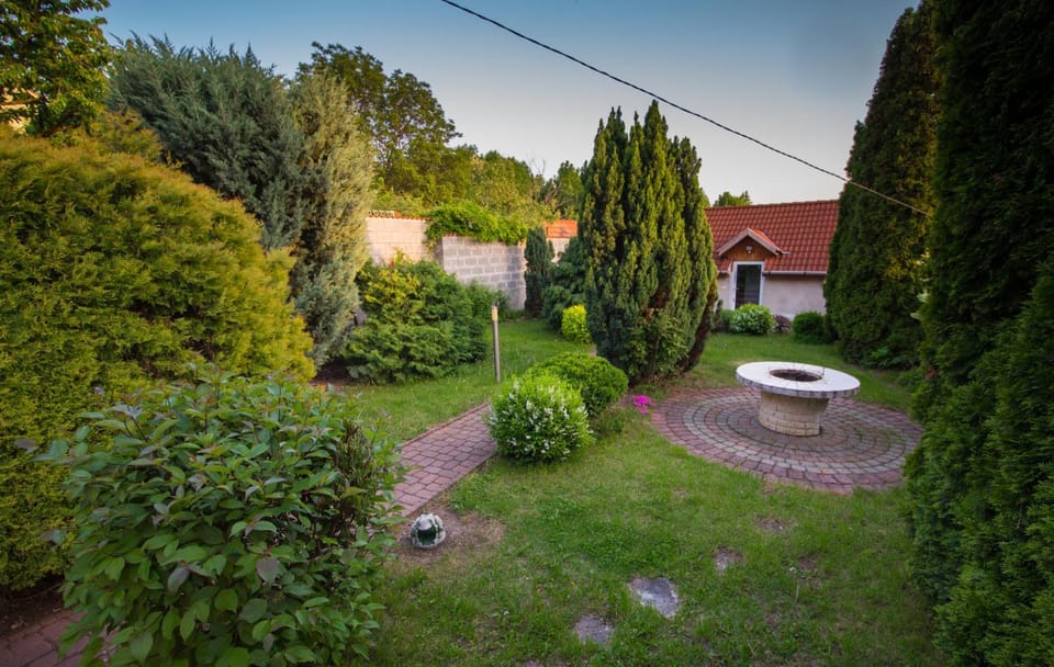 BBQ facilities, Garden view