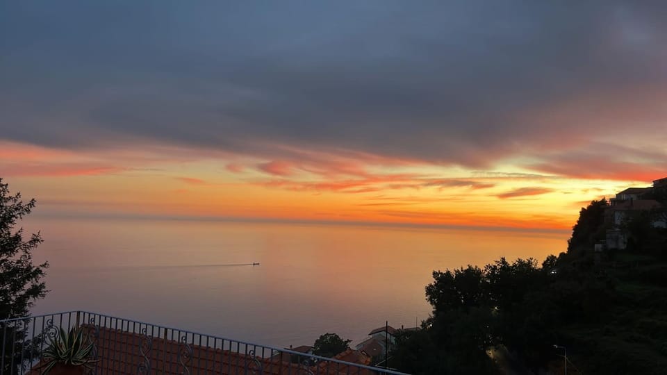Panoramic viewpoint House in Furore