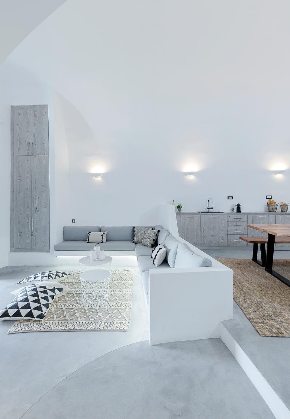 Alluvial Santorini Suites Apartment in Mesaria