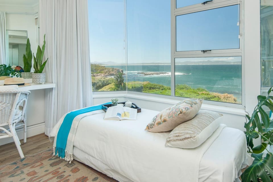 Bayview Bliss Apartment in Hermanus