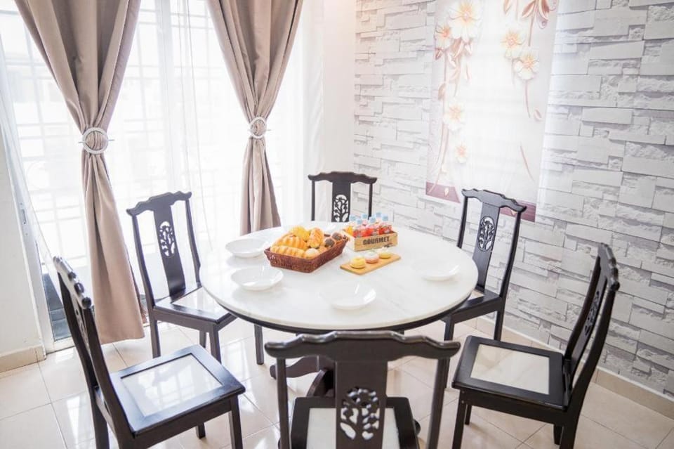 Bukit Indah 8-16 Pax 5Min to Aeon Mall Vacation rental in Johor Bahru