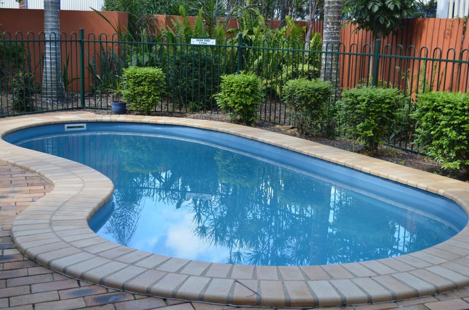 Swimming pool, Swimming pool