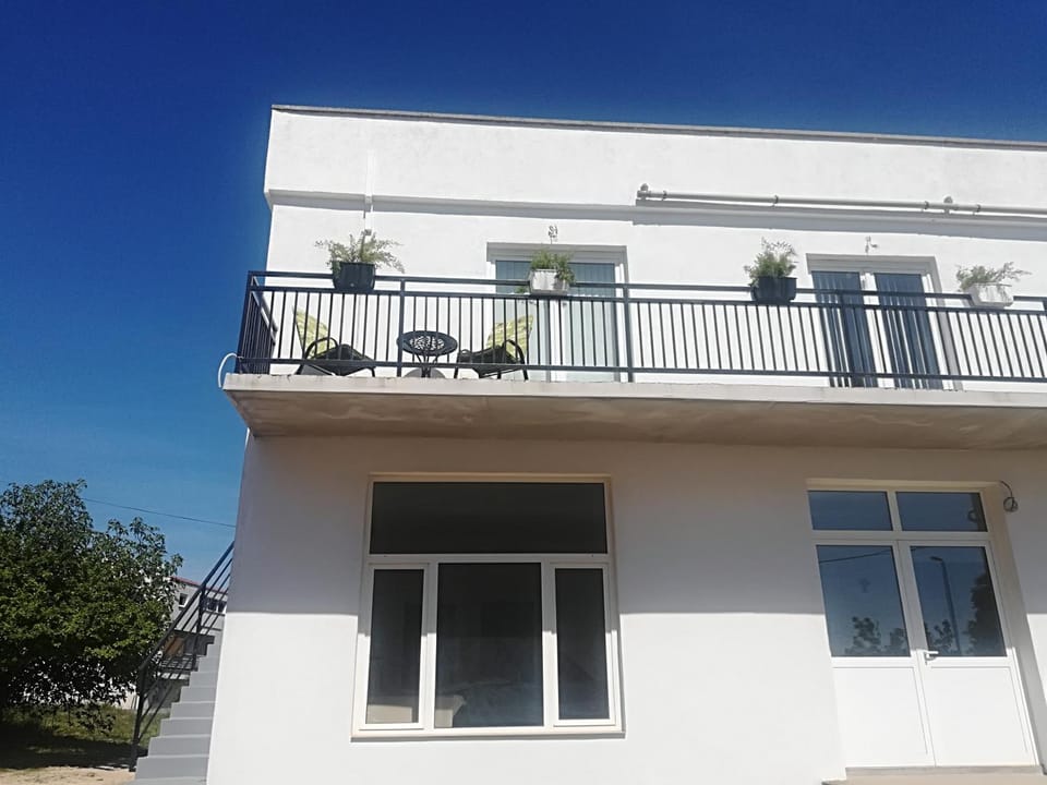 Property building, Balcony/Terrace