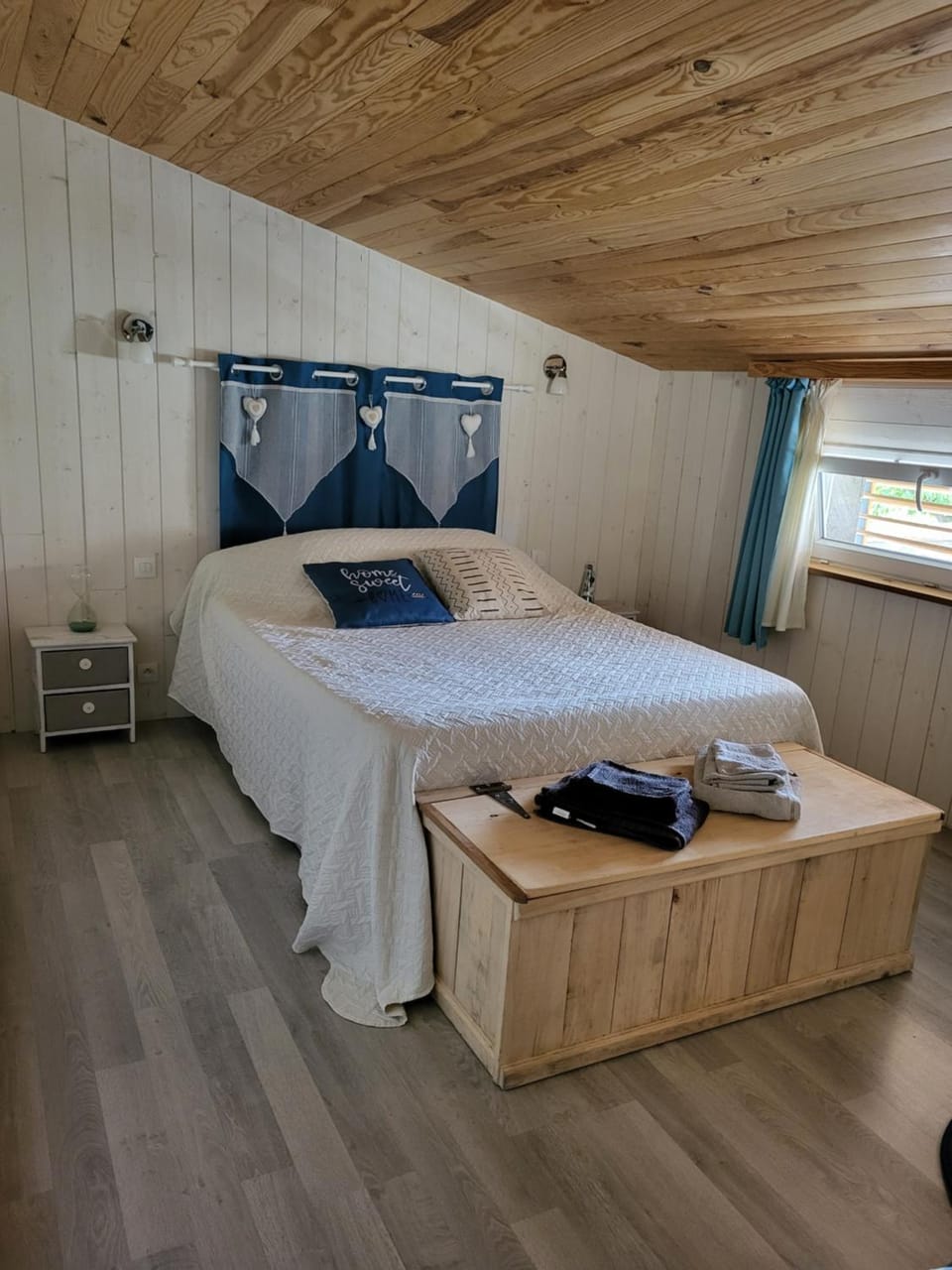 Chambre d'hôtes le chat botté Bed and Breakfast in Occitanie