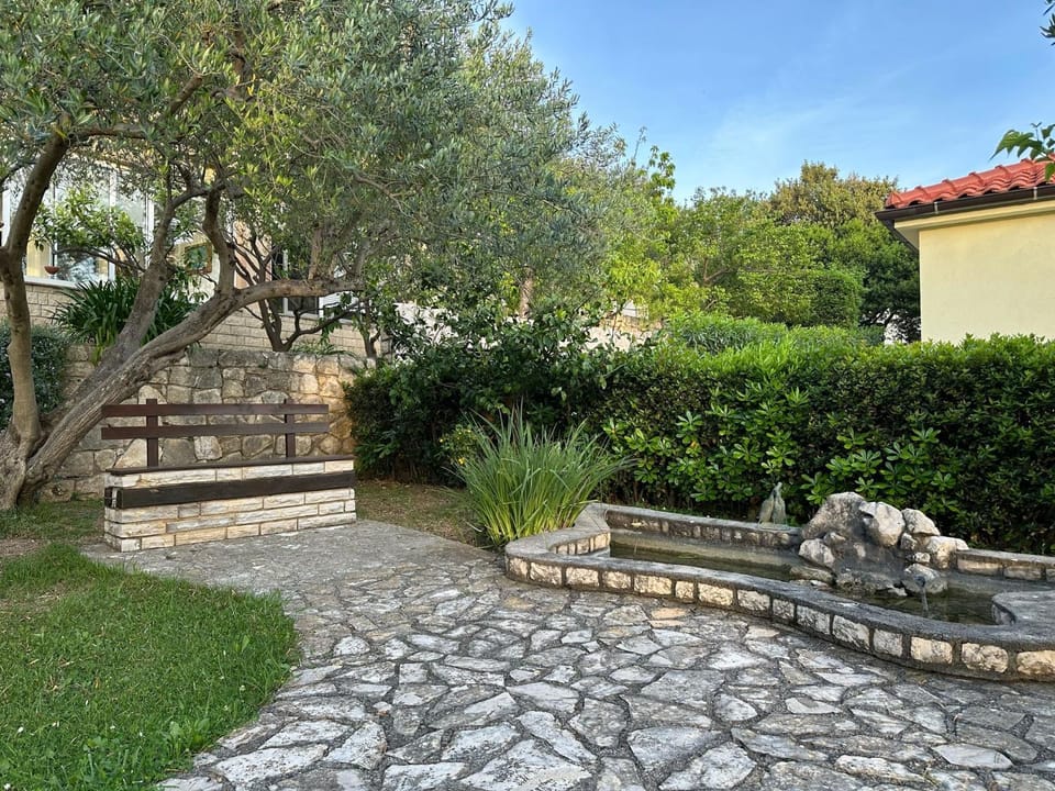 Apartmani Katarina&Ivan Krstinić Apartment in Lika-Senj County