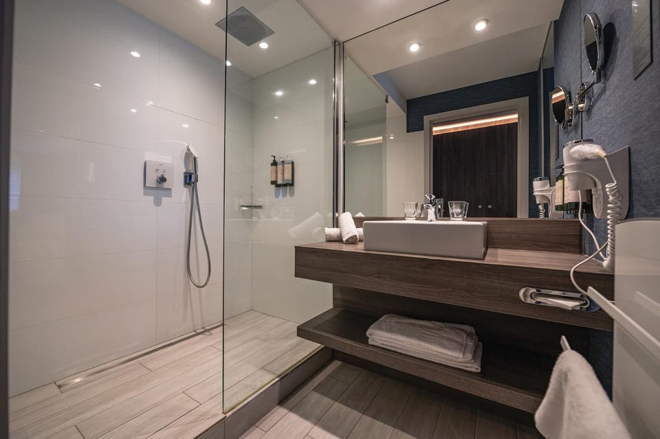 Shower, Bathroom
