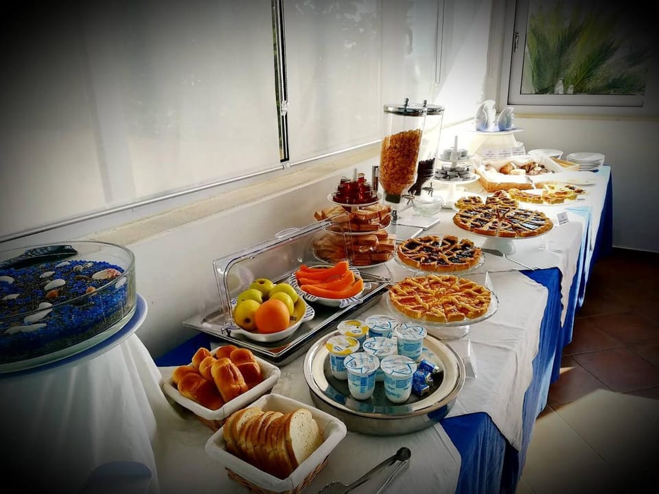Buffet breakfast