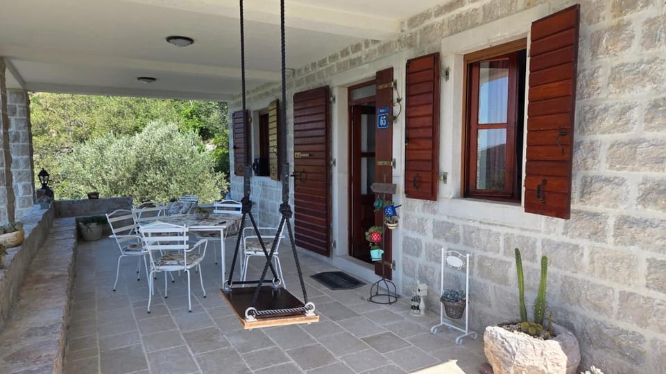 Casa Di Lukovic II Villa in Kotor Municipality