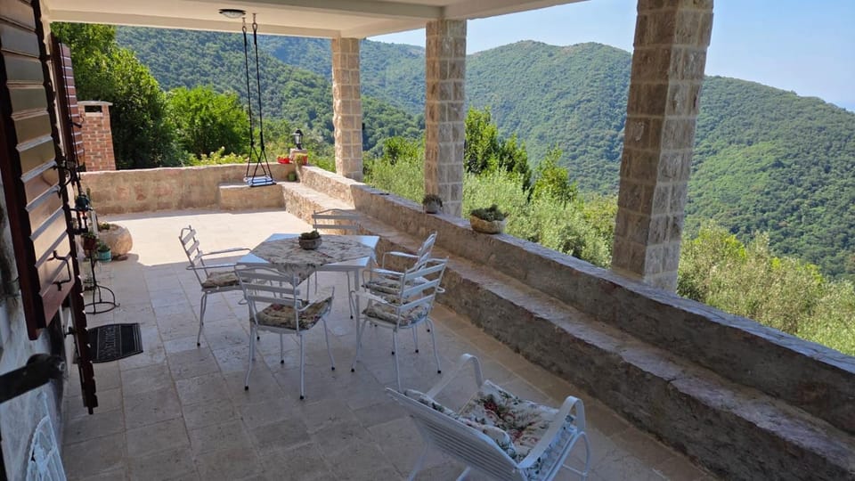Casa Di Lukovic II Villa in Kotor Municipality