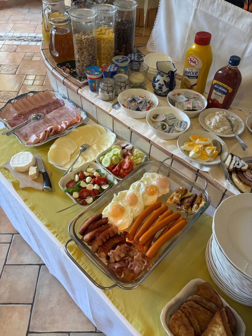 Buffet breakfast