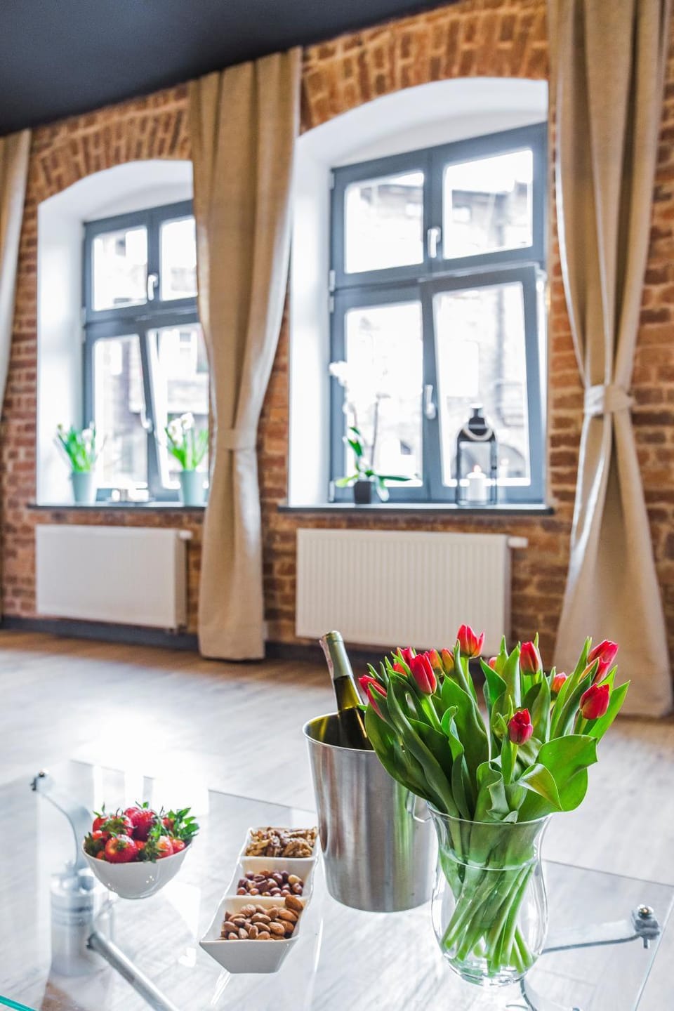 Living room, Decorative detail, Seating area