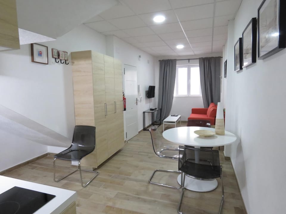 Living room, Dining area