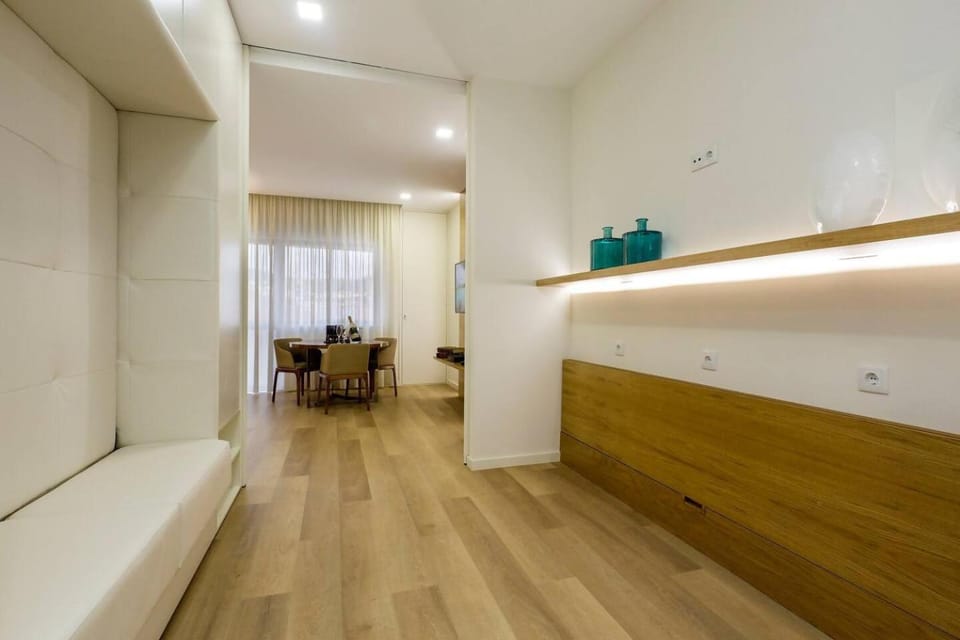 Bed, Living room, Seating area