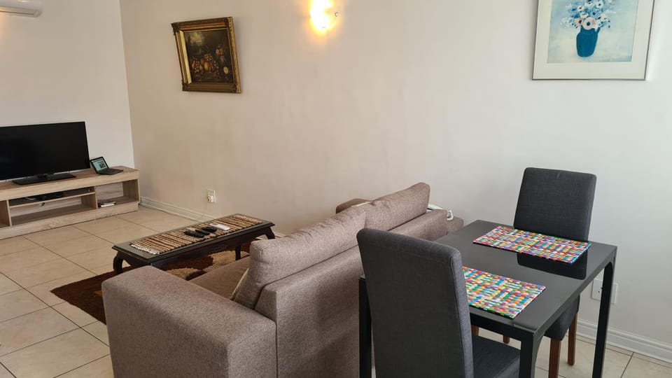 722 at 66 Keerom Street Apartment in Cape Town