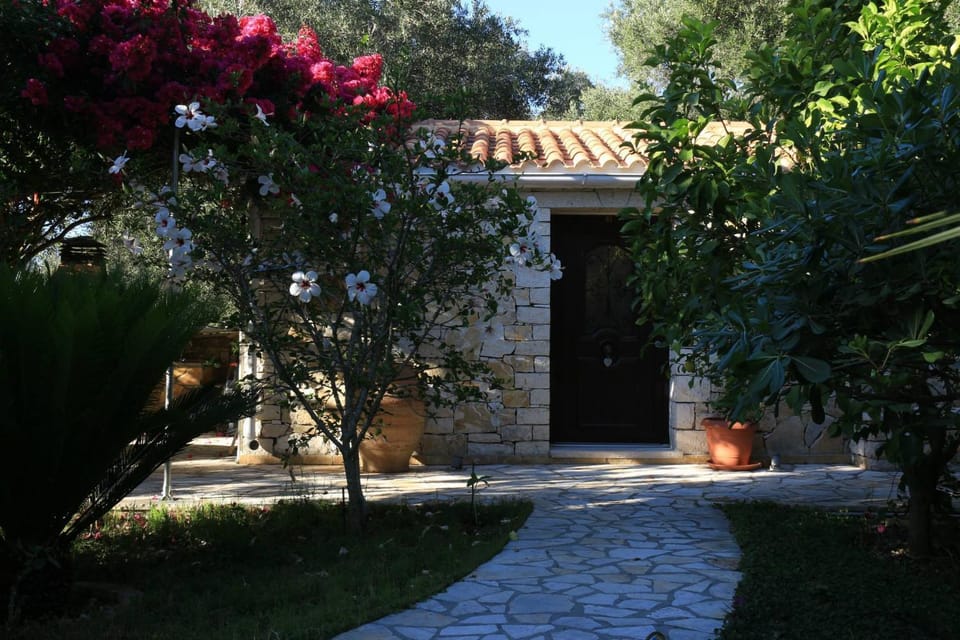 VILLA LOULAKI Magazia PAXI Apartment in Peloponnese, Western Greece and the Ionian