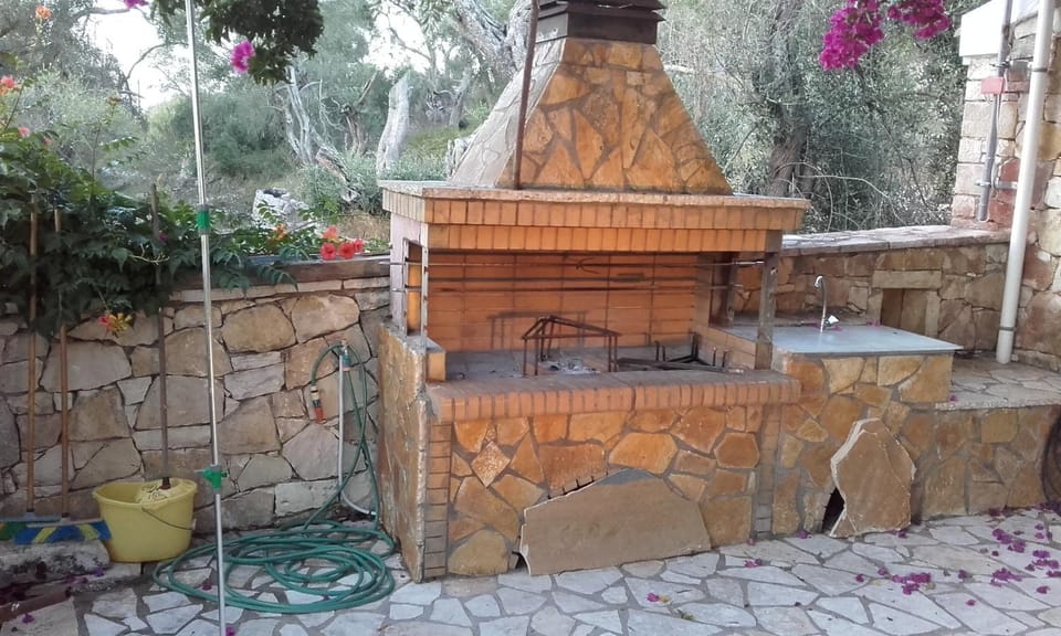 VILLA LOULAKI Magazia PAXI Apartment in Peloponnese, Western Greece and the Ionian