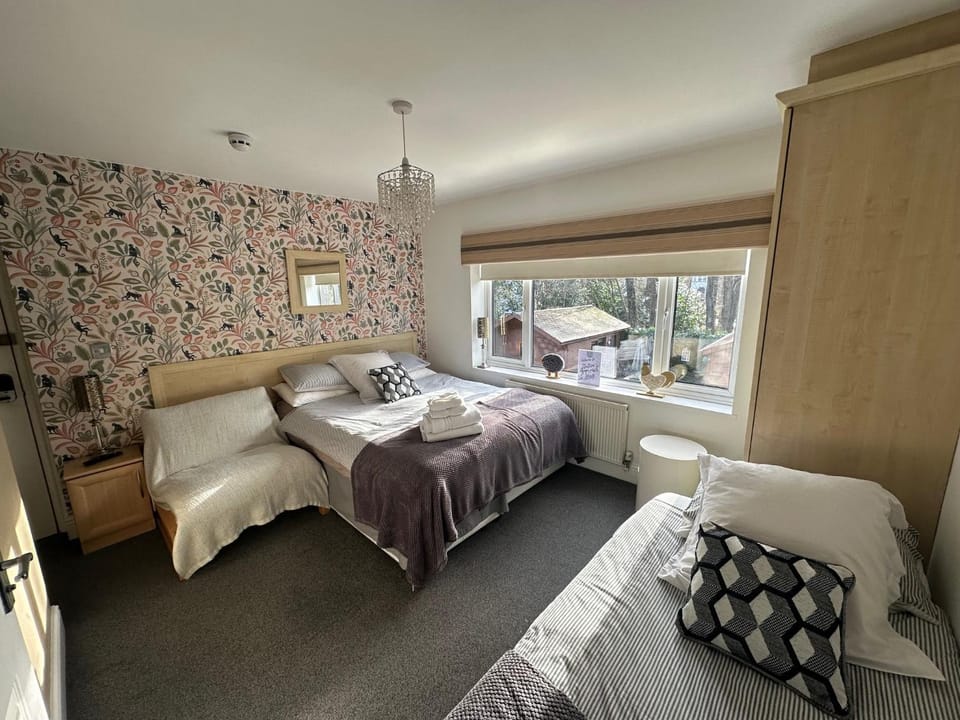 Station Approach Solihull Cabin Stays Cabin in Shirley