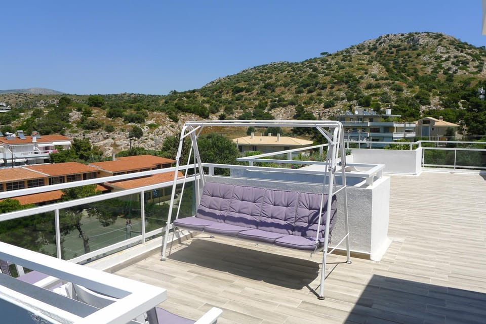 Athens Riviera Loft Apartment in Vouliagmeni
