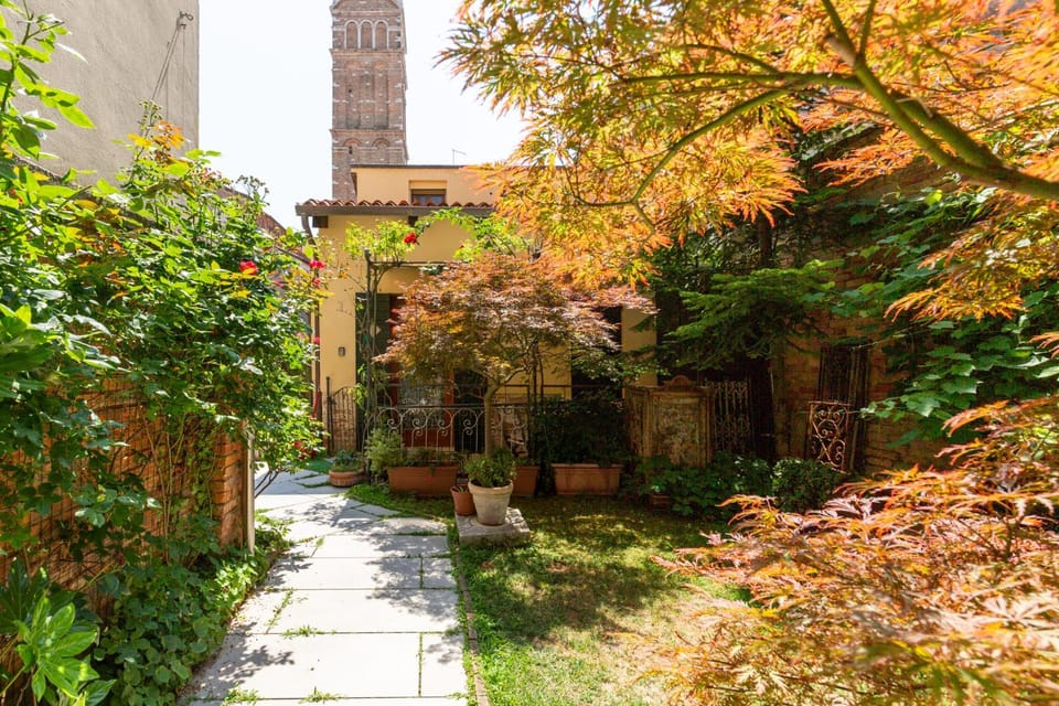 Garden, Inner courtyard view