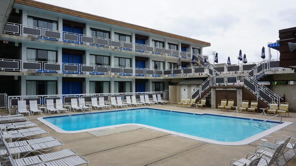 Windjammer Motor Inn Motel in Seaside Park
