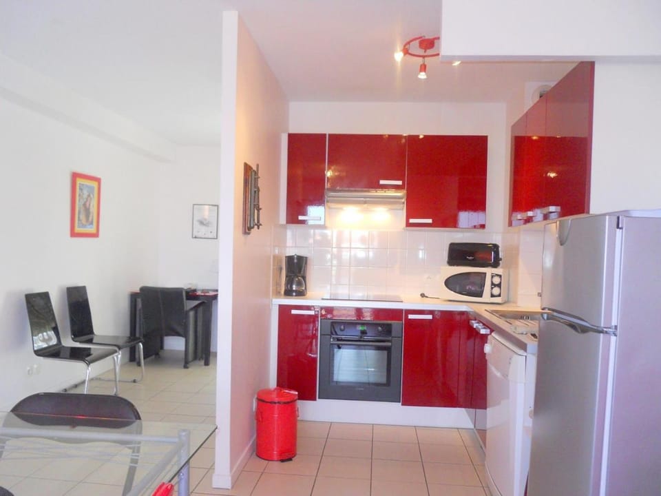 Coffee/tea facilities, Kitchen or kitchenette