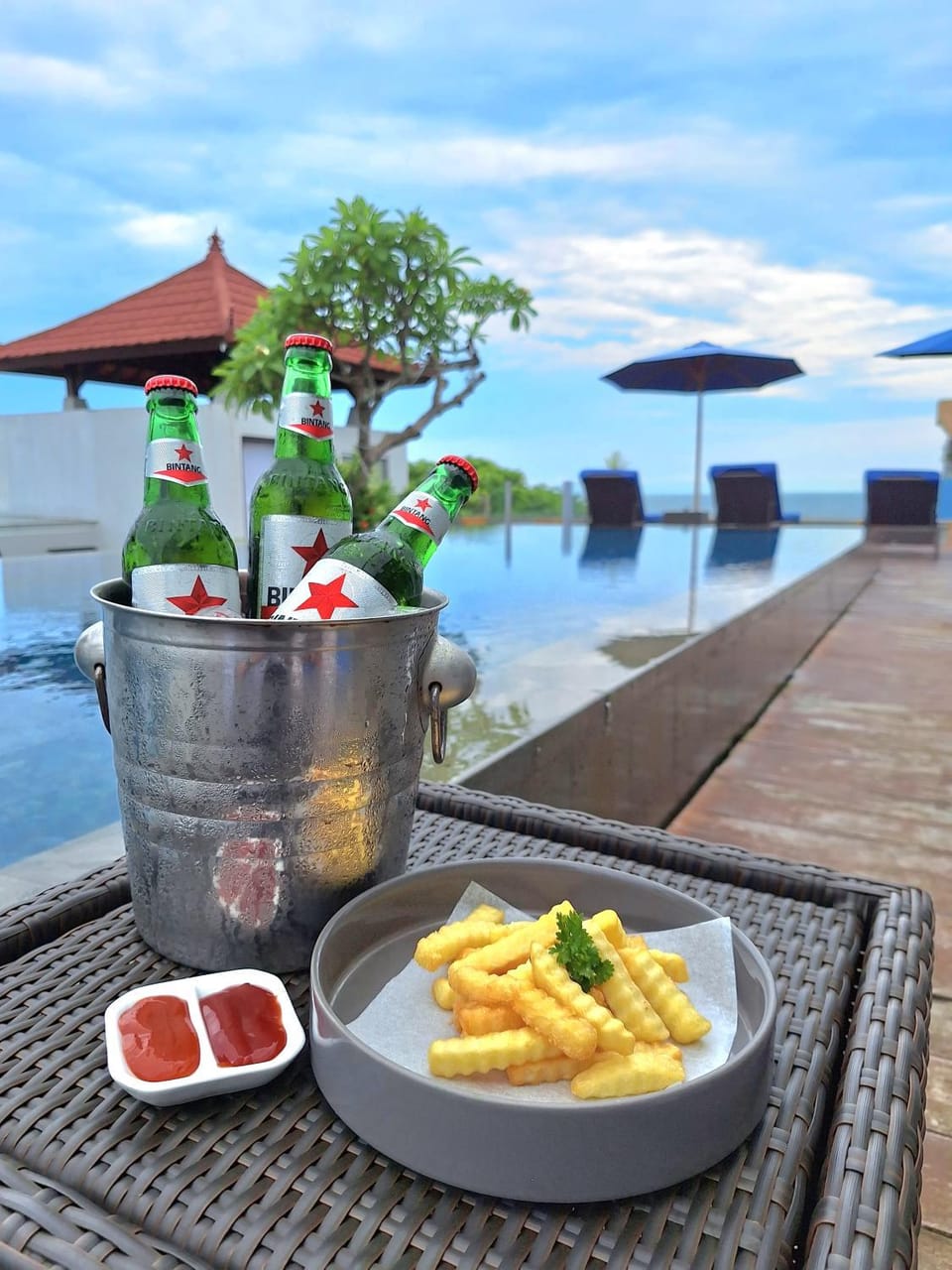 Food and drinks, Drinks, Alcoholic drinks