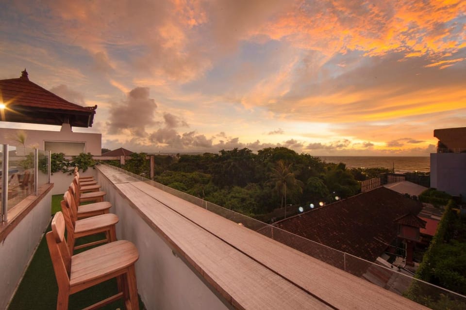 Restaurant/places to eat, Day, View (from property/room), Balcony/Terrace, Sunset