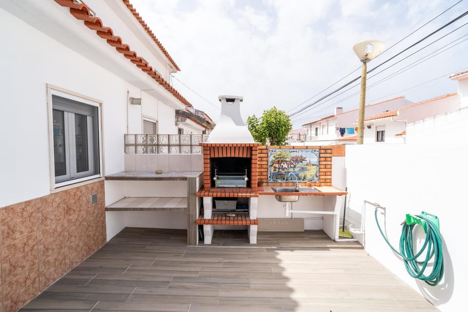 Nazare with Garden and Barbecue House in Nazaré