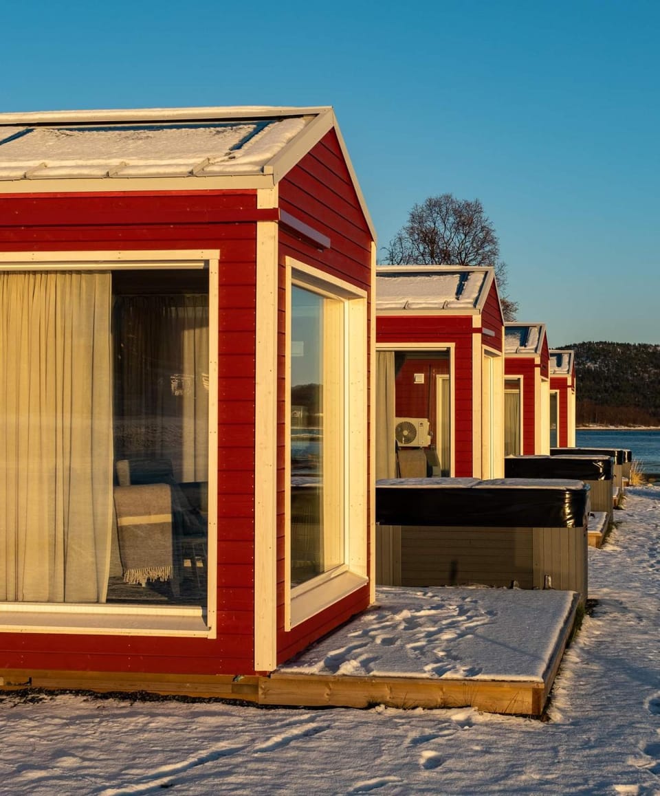 Property building, Day, Winter