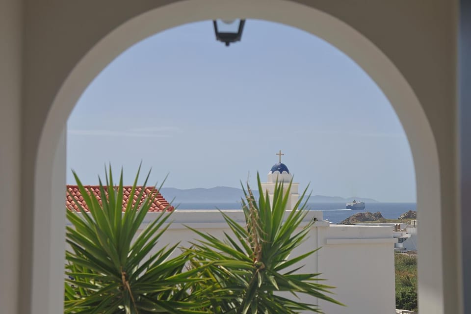 View (from property/room), Landmark view, Sea view