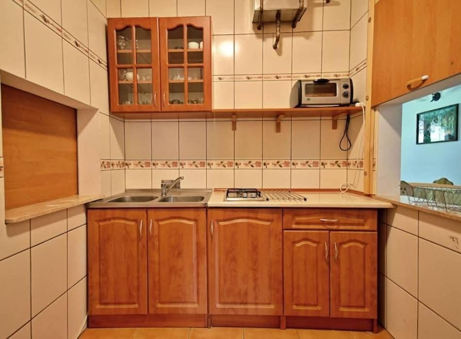 Property building, Kitchen or kitchenette, Breakfast