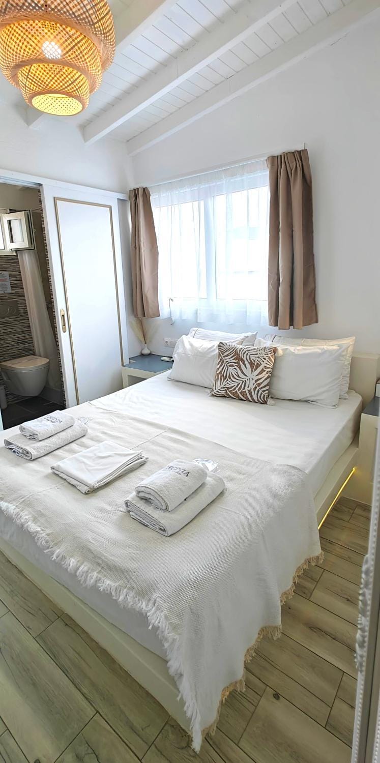 Tinos Heritage Plateia Bed and Breakfast in Decentralized Administration of the Aegean