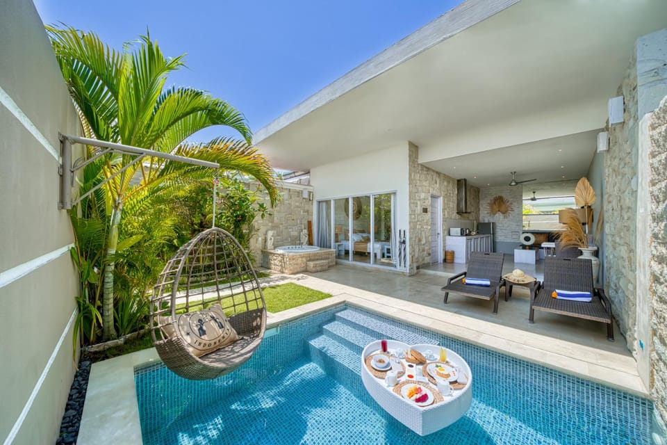 Food and drinks, Garden view, Pool view, Swimming pool, Breakfast