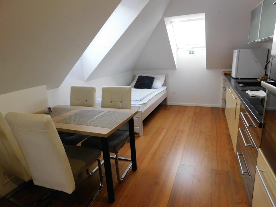 Photo of the whole room, Meals, kitchen
