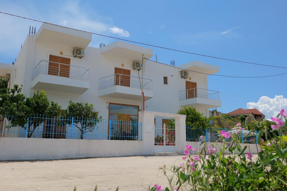 Property building, Day