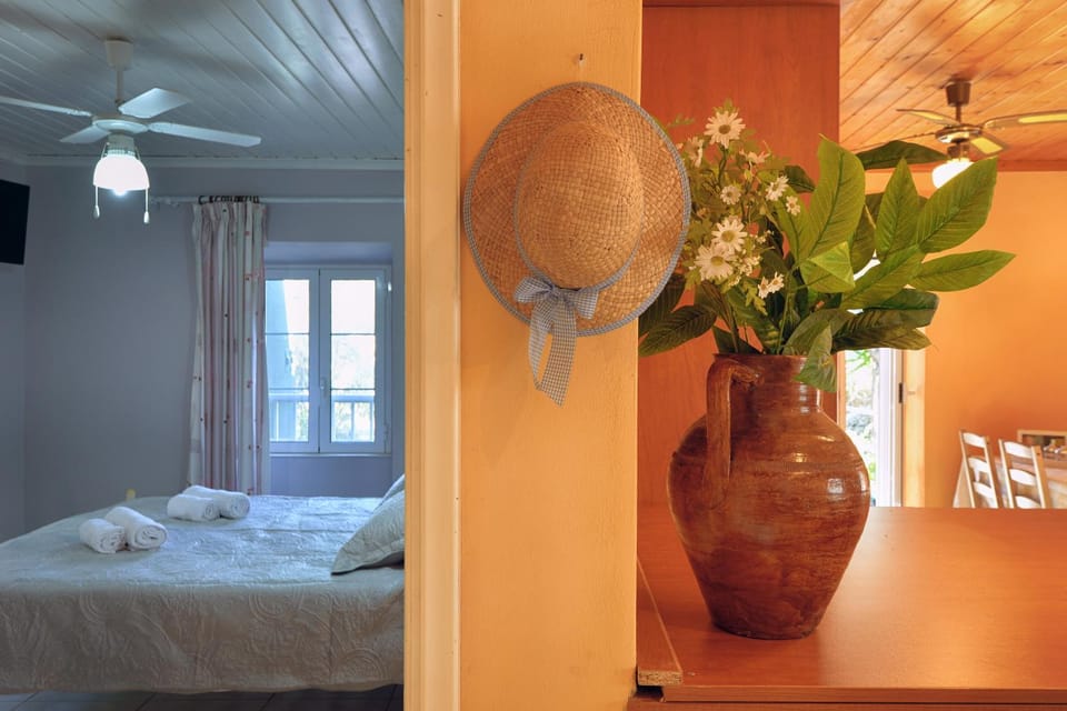 Mikroulis Residence House in Peloponnese, Western Greece and the Ionian
