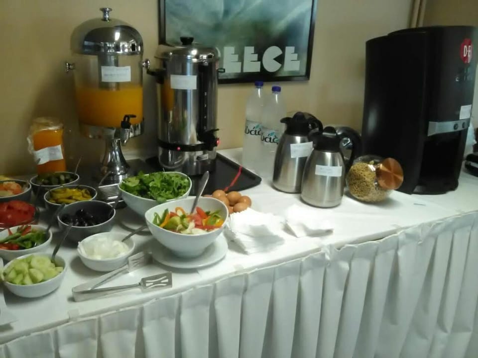 Coffee/tea facilities, Food and drinks, Food, Buffet breakfast