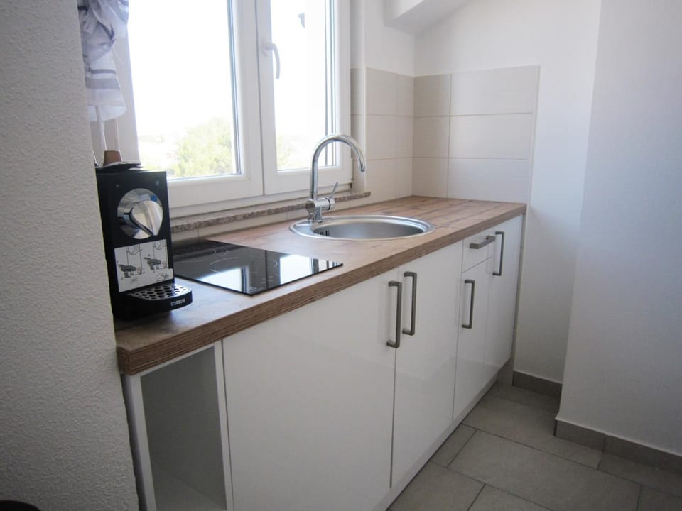 Coffee/tea facilities, Kitchen or kitchenette
