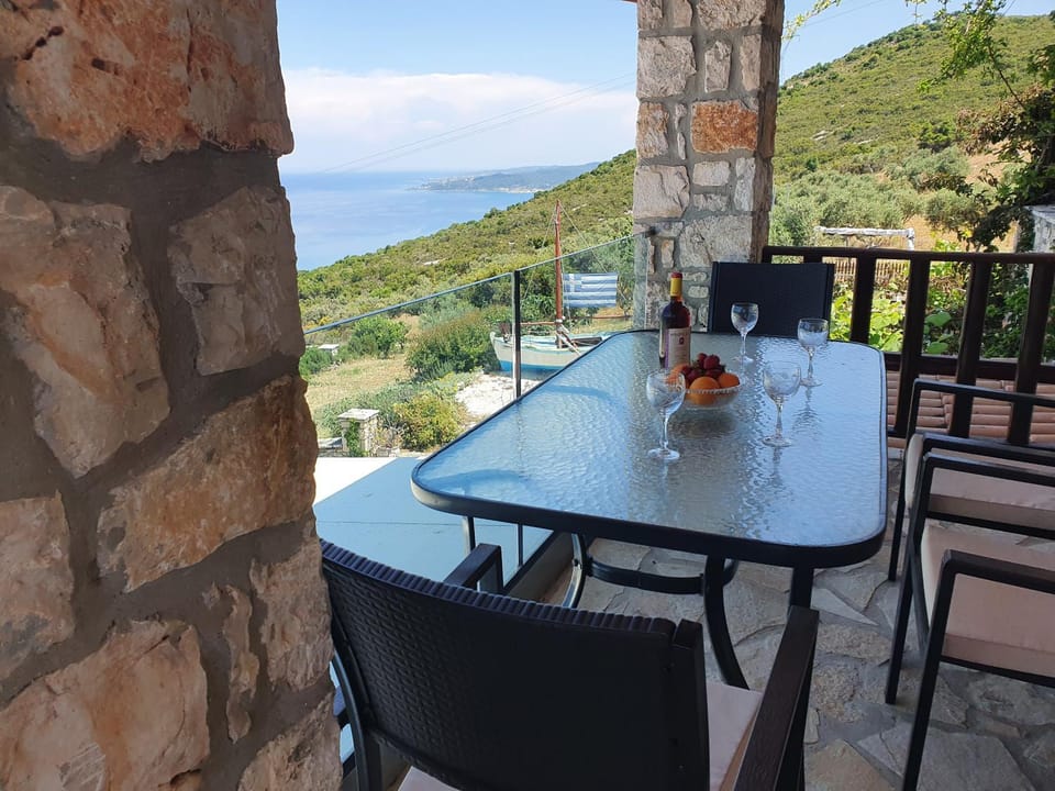 Nireas : Stone Villa Apartment in Zakynthos, Greece