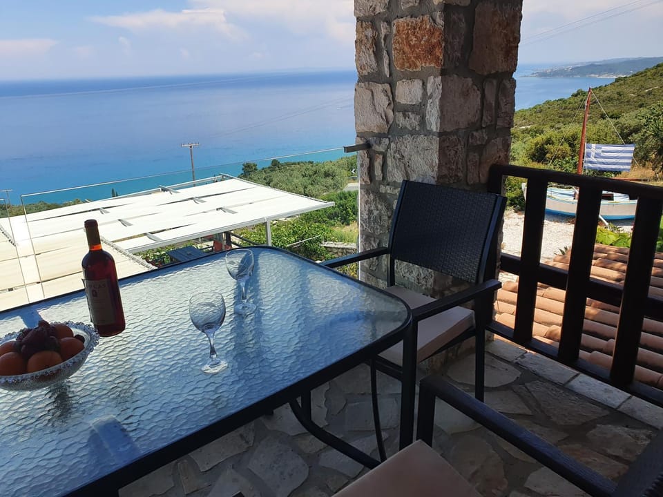 Nireas : Stone Villa Apartment in Zakynthos, Greece