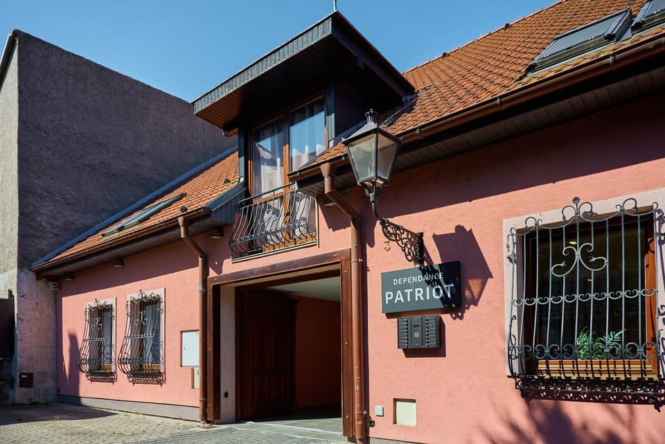 Property building, Neighbourhood, Street view